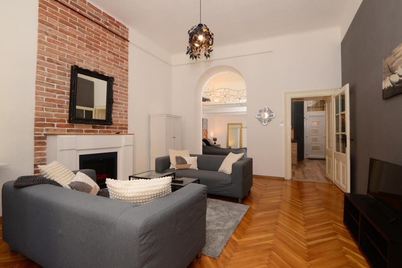 Your Place Apartman Budapest Eksteriør billede